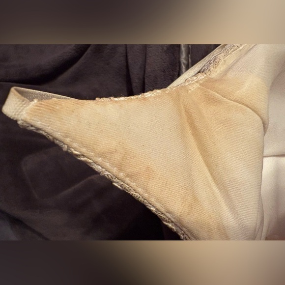 XL Windsor Short Shimmery White Gold Backless Flowy Homecoming Dress *STAINED* - Picture 5 of 7